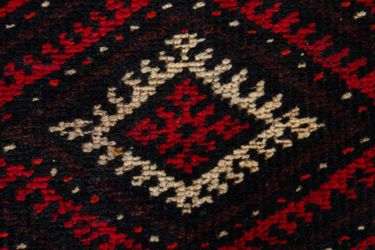 5011, Persian Baluch Area Rug