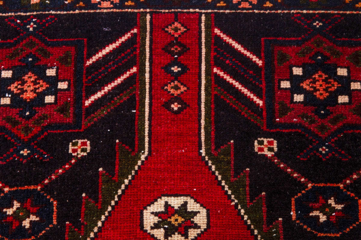 5019, Persian Saveh Area Rug