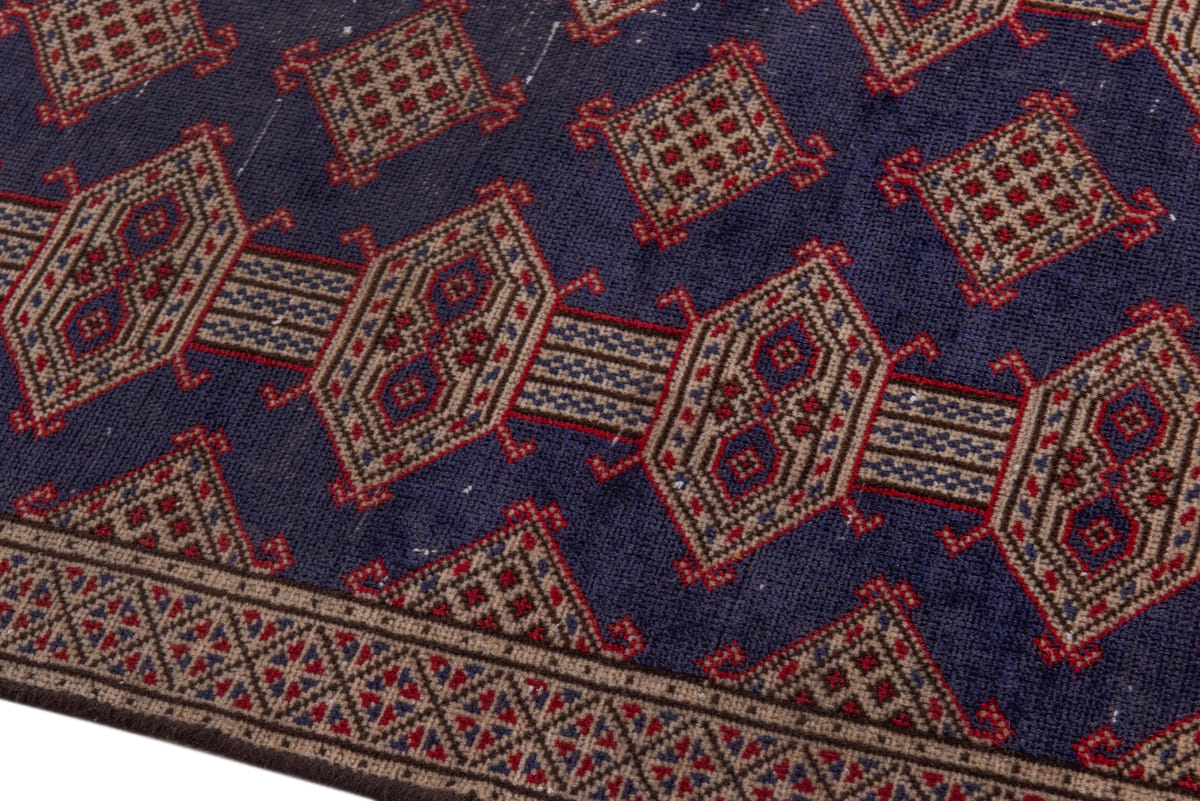 5020, Persian Torkaman Area Rug