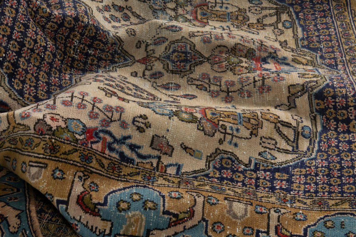 5030, Persian Qom Area Rug