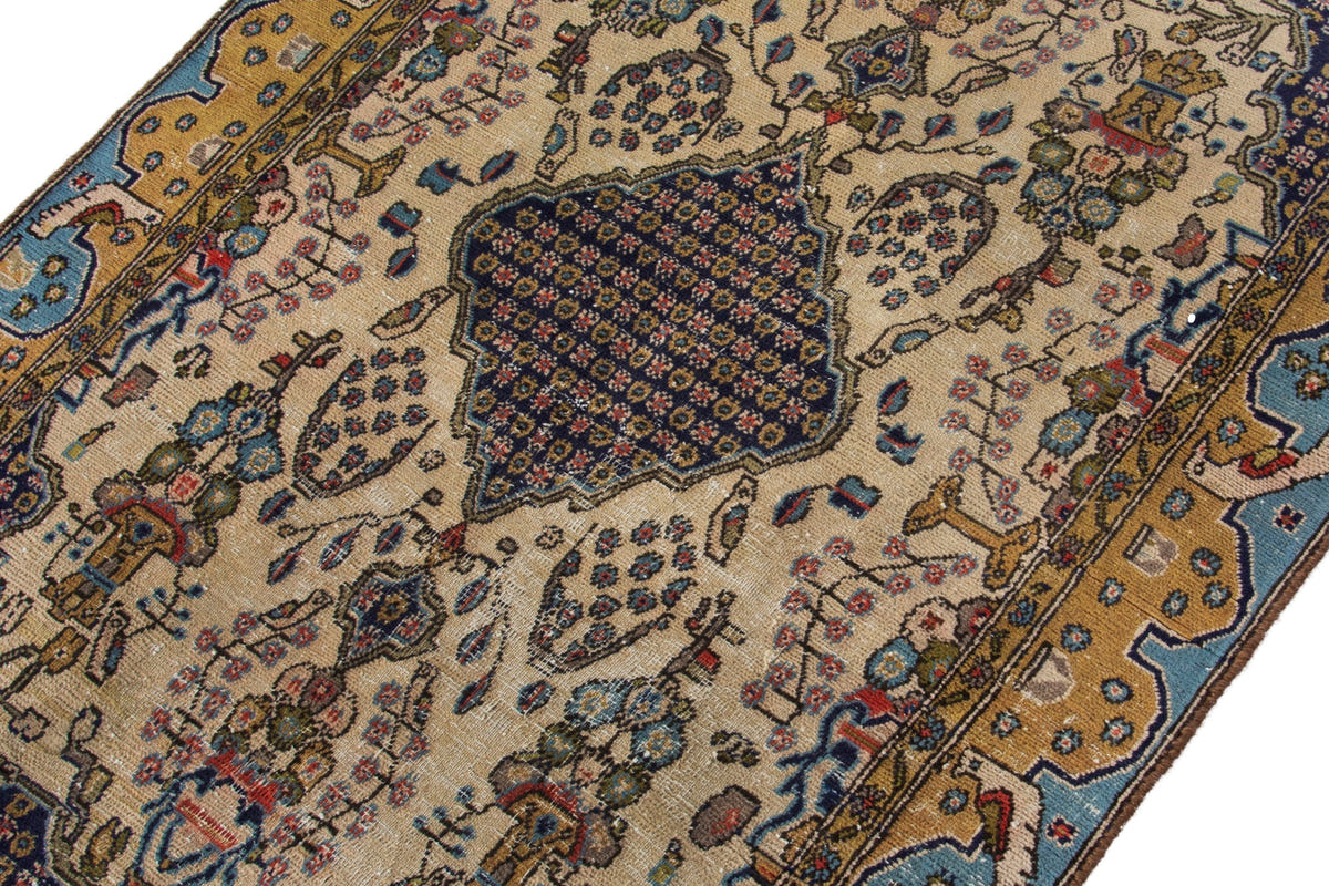 5030, Persian Qom Area Rug