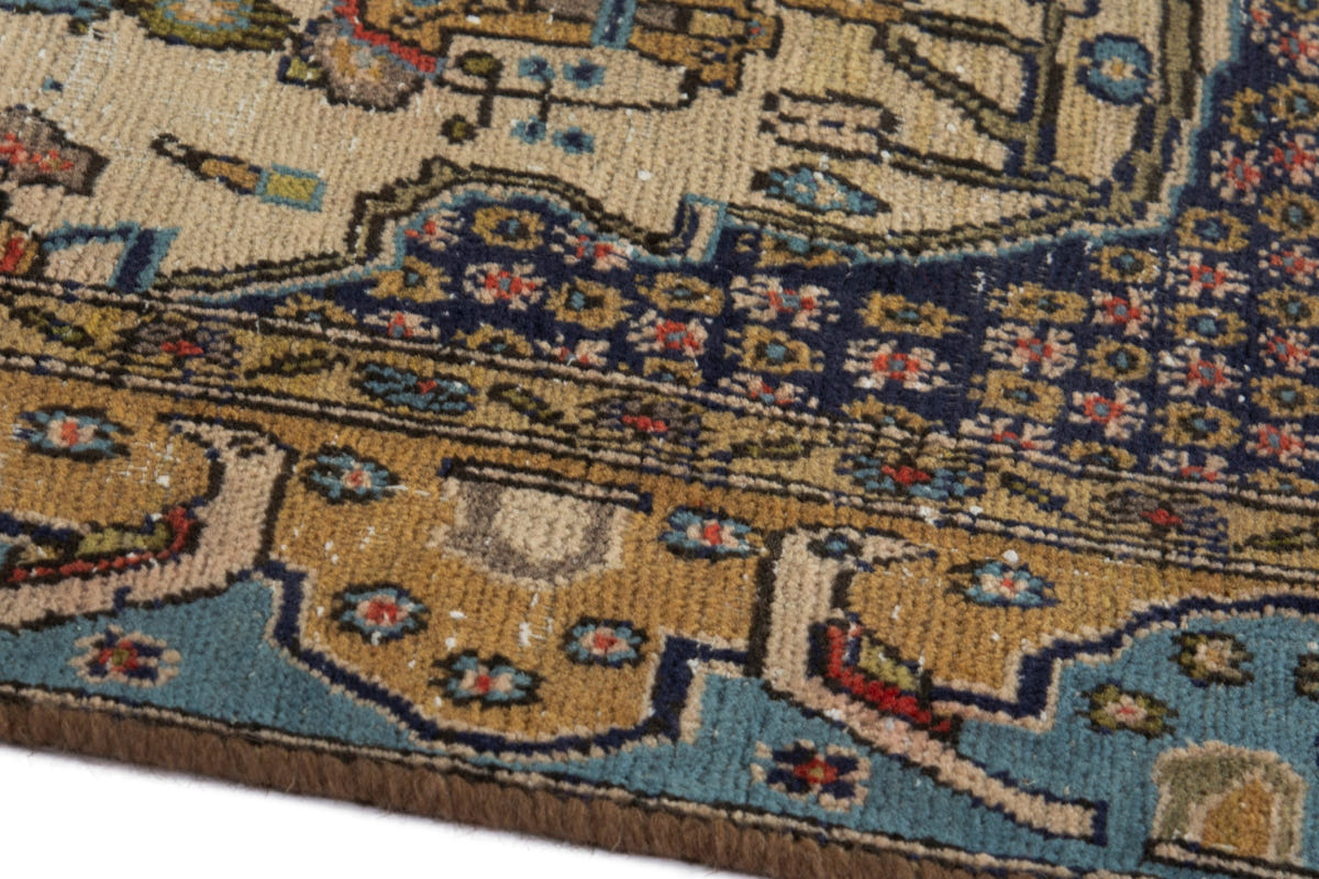 5030, Persian Qom Area Rug