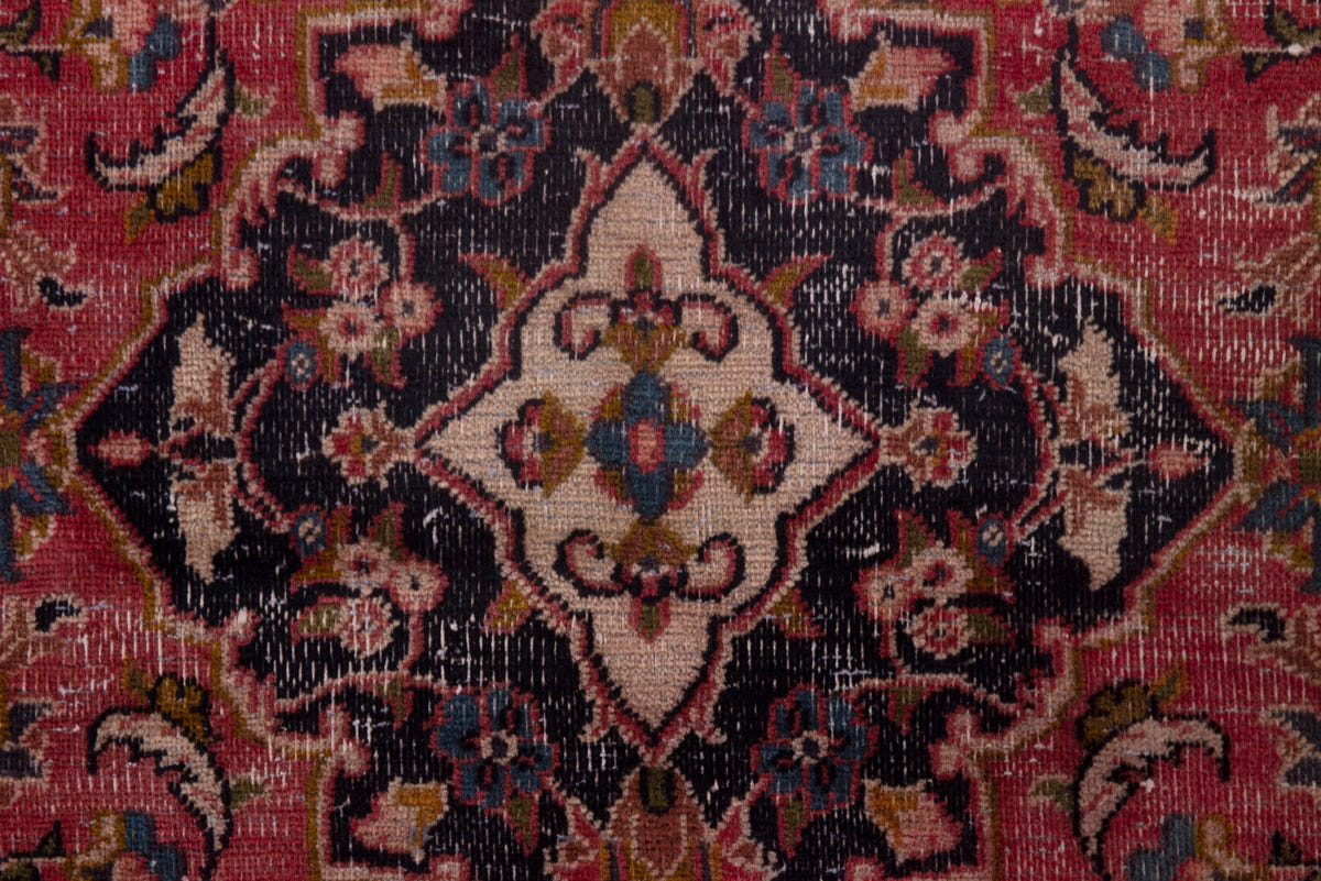 5033, Persian Kashan Area Rug