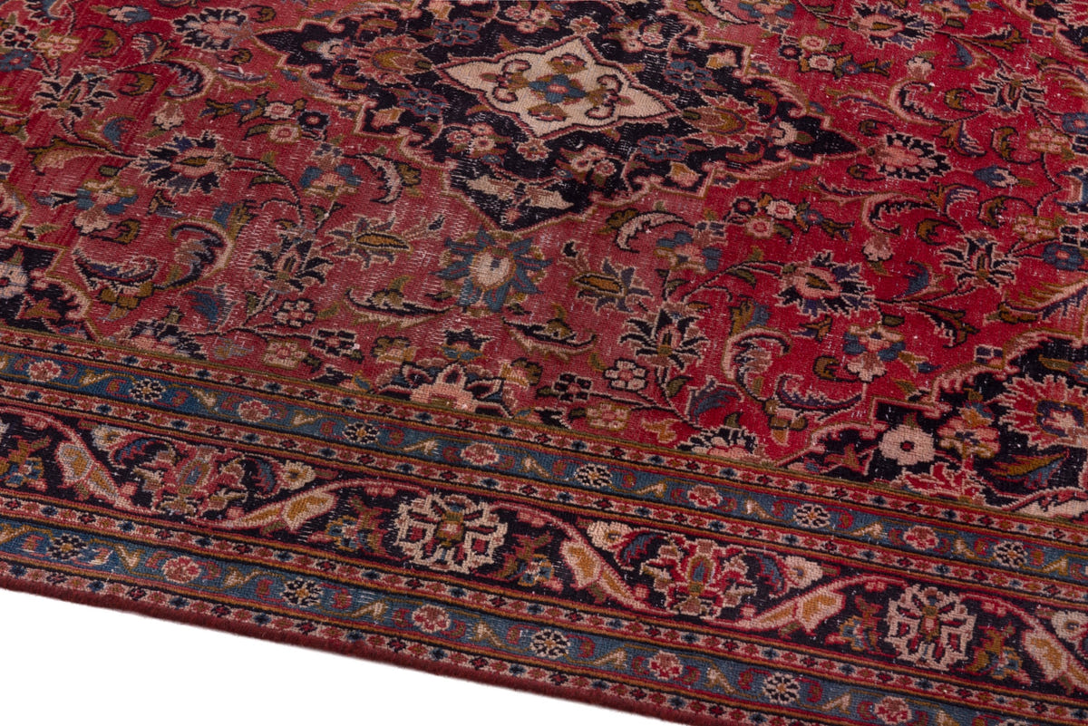 5033, Persian Kashan Area Rug
