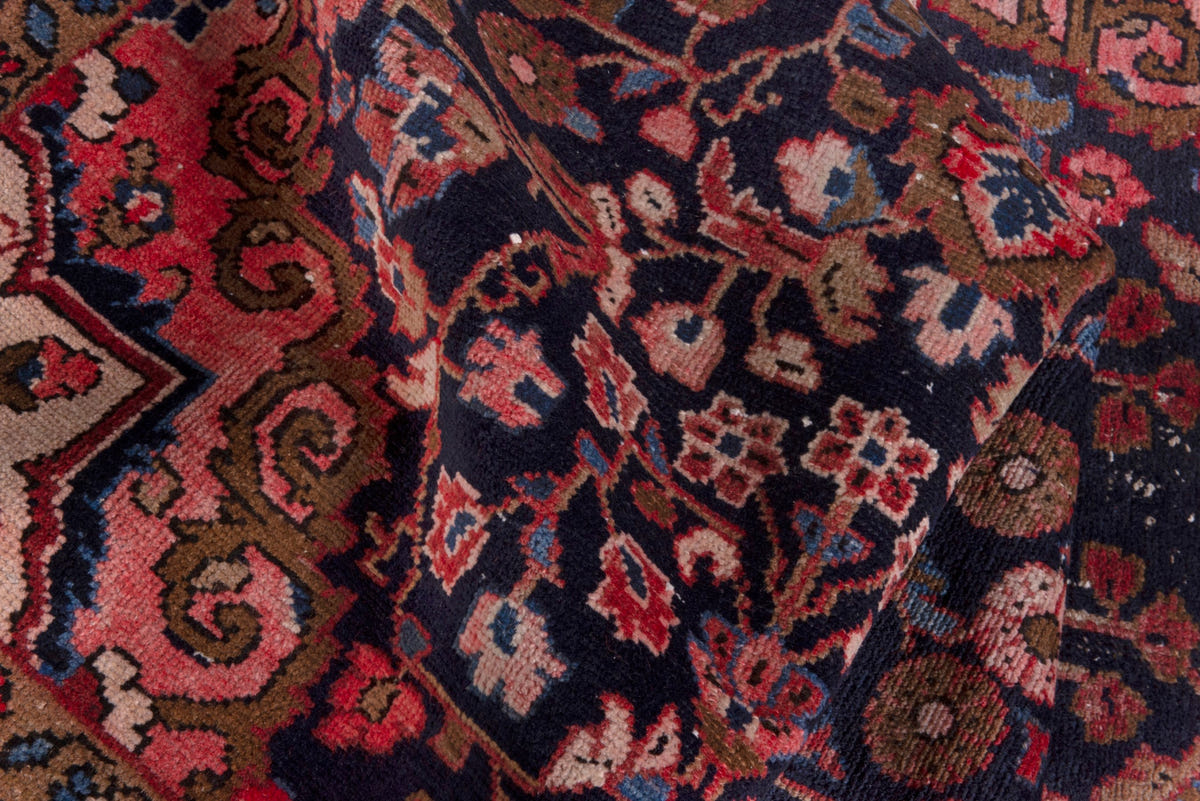 5043, Persian Hamadan Area Rug