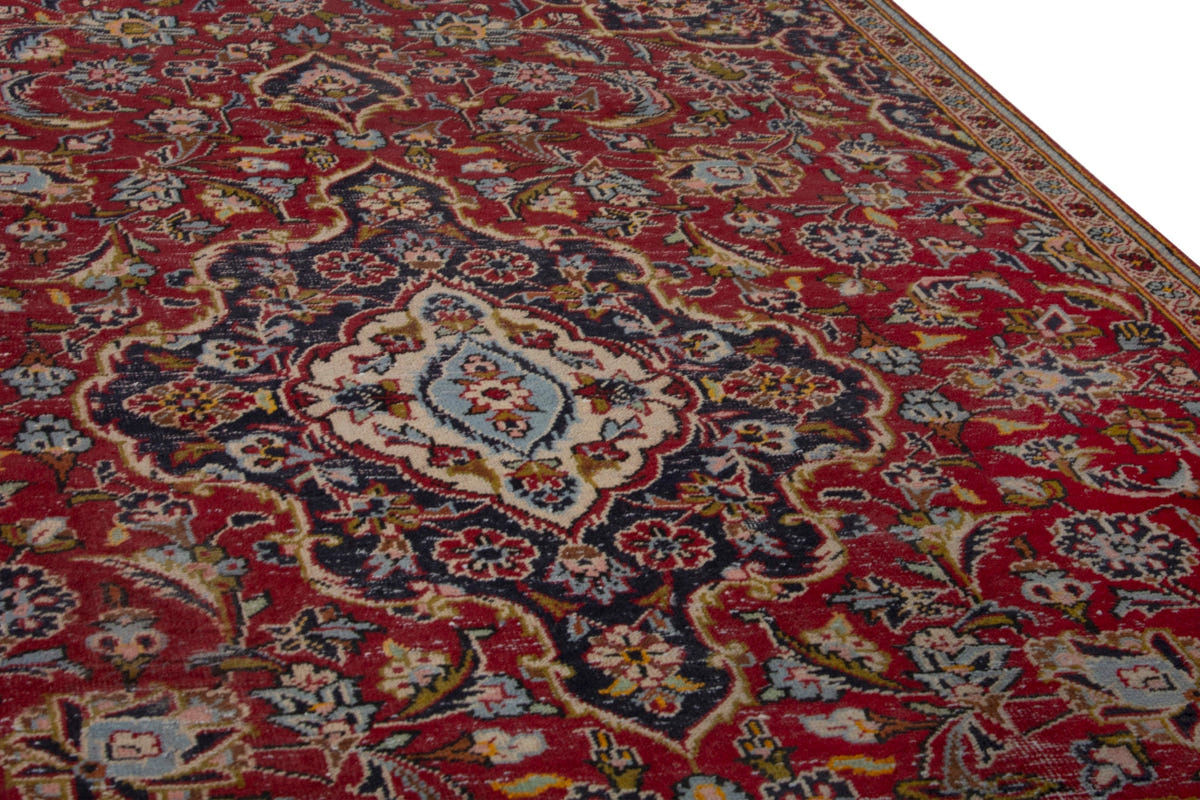 5044, Persian Kashan Area Rug