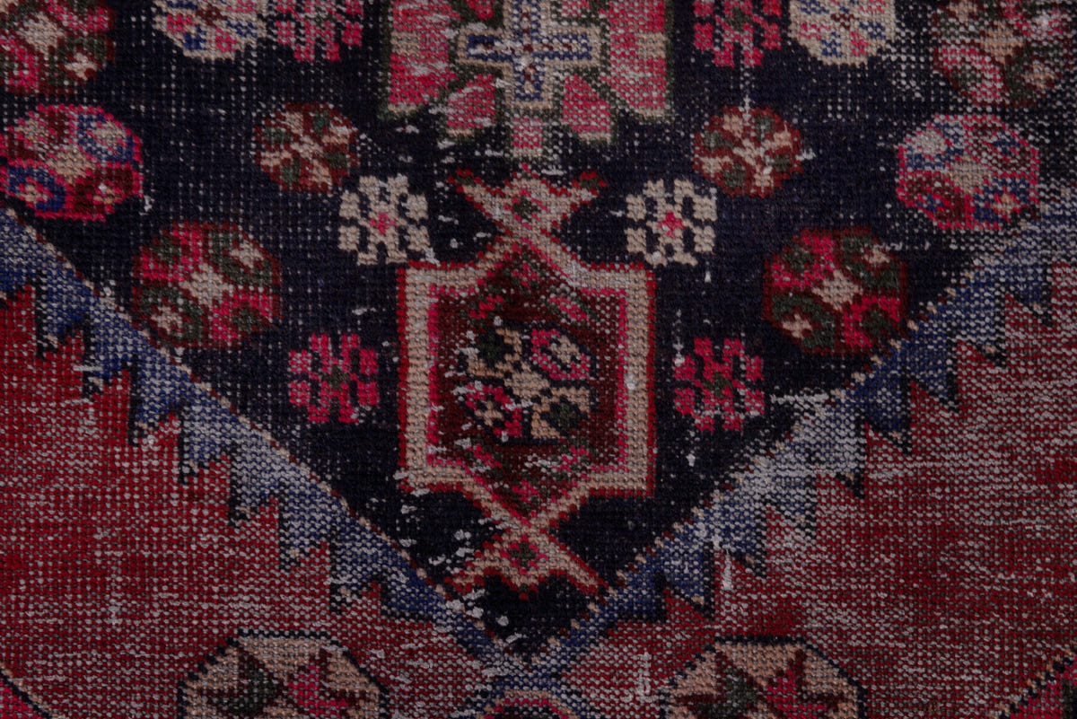 5049, Persian Ferdos Area Rug