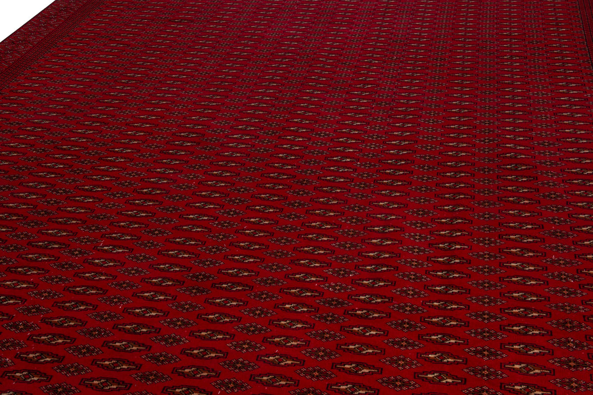 5070, Persian Torkaman Oversized Rug