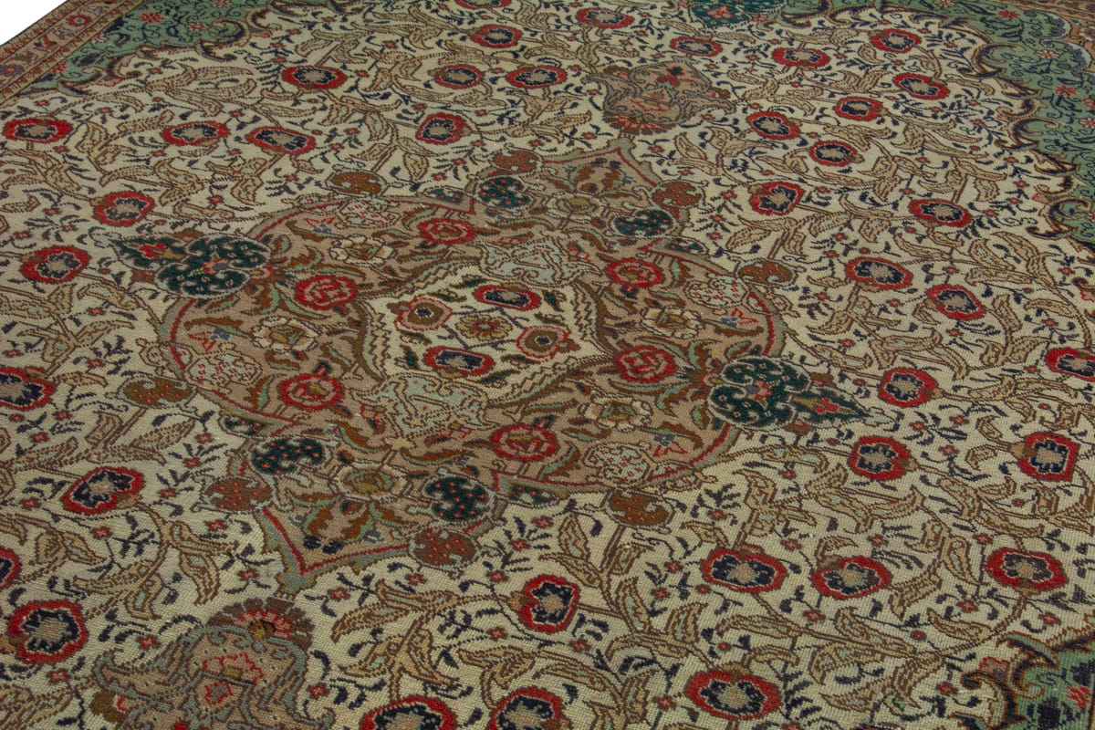 5089, Persian Tabriz Area Rug