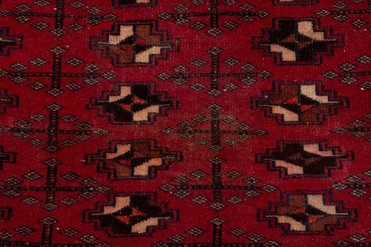 5132, Persian Torkaman Area Rug