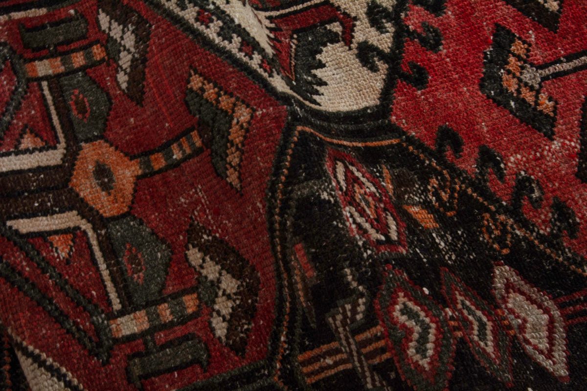 5152, Persian Bakhtiari Area Rug