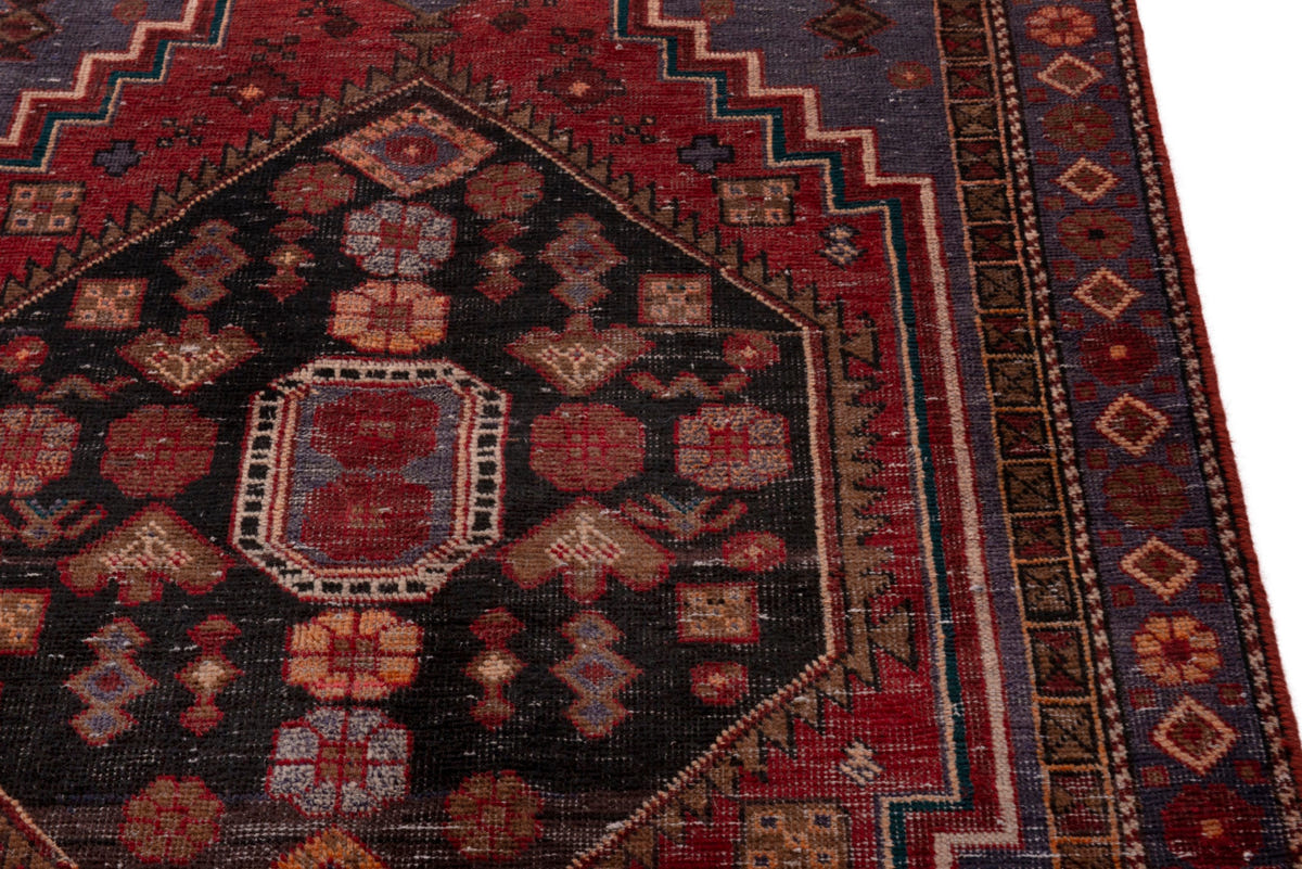 5172, Persian Zanjan Area Rug