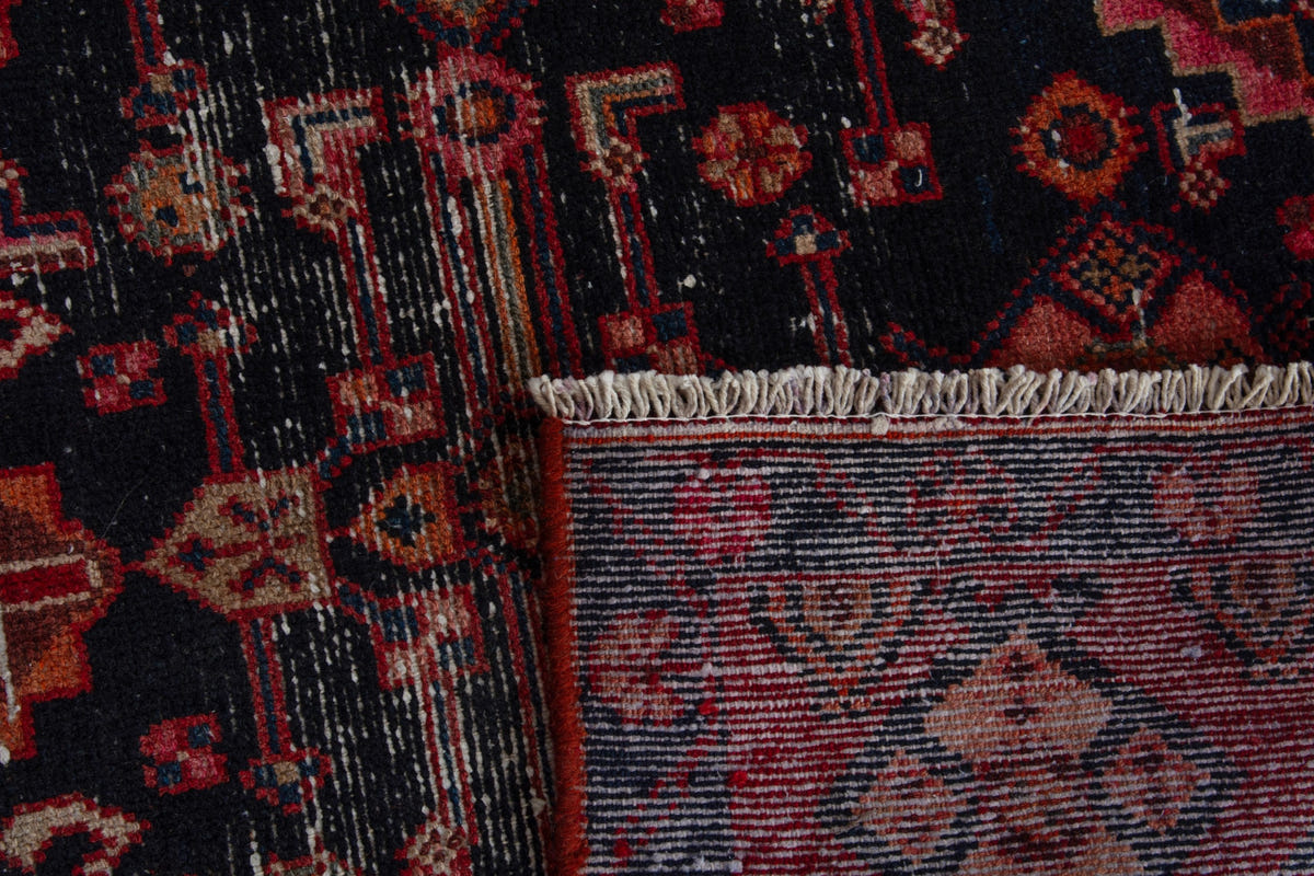 5217, Persian Hamadan Area Rug