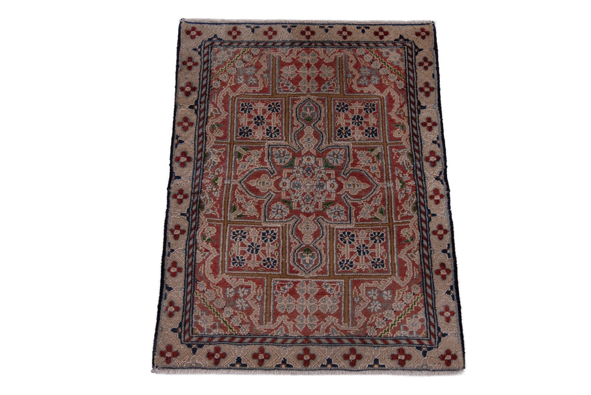 5278, Persian Nain Mini Rug