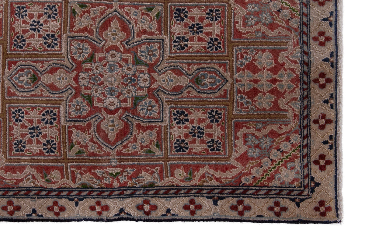 5278, Persian Nain Mini Rug