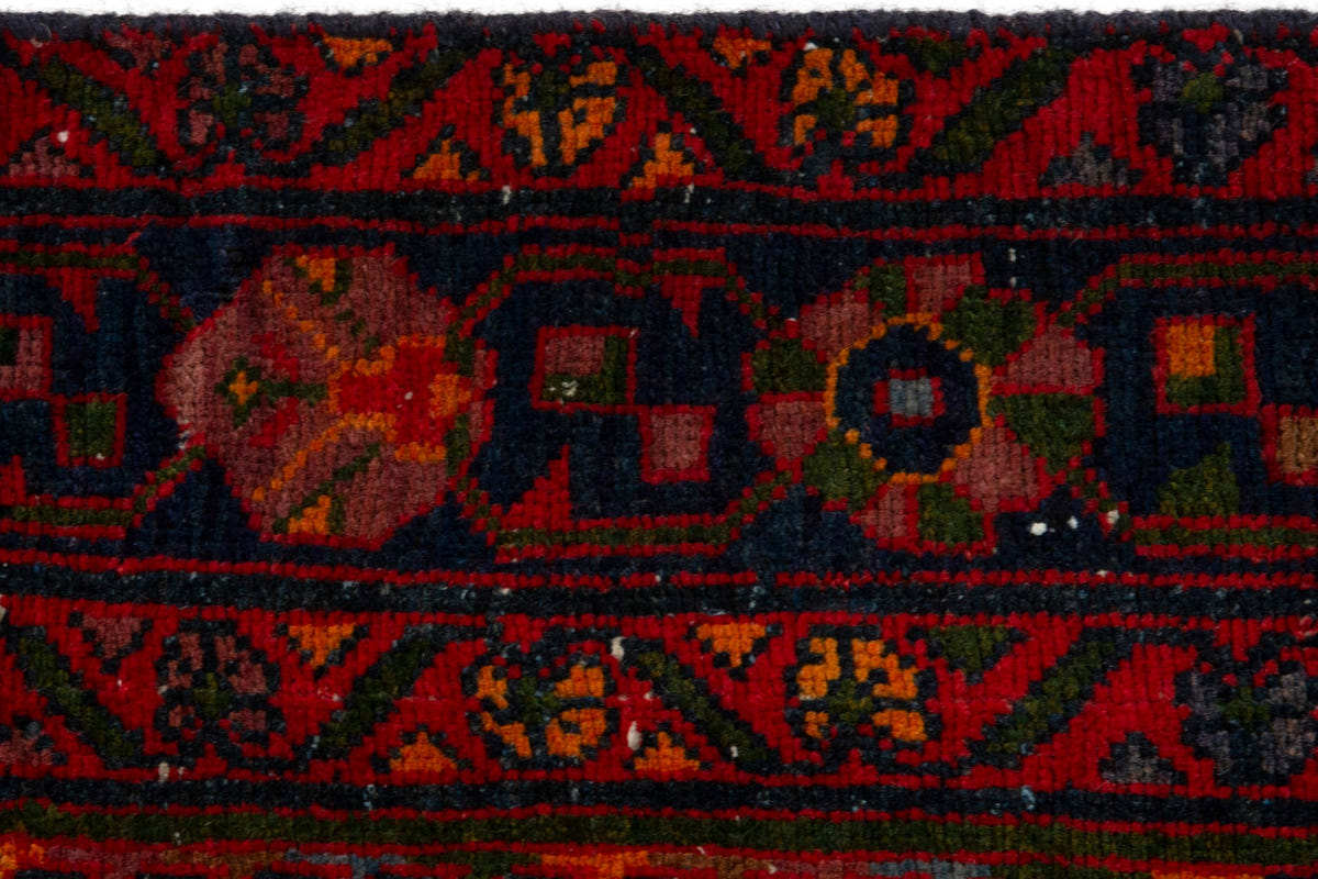 5324, Persian Borujerd Area Rug