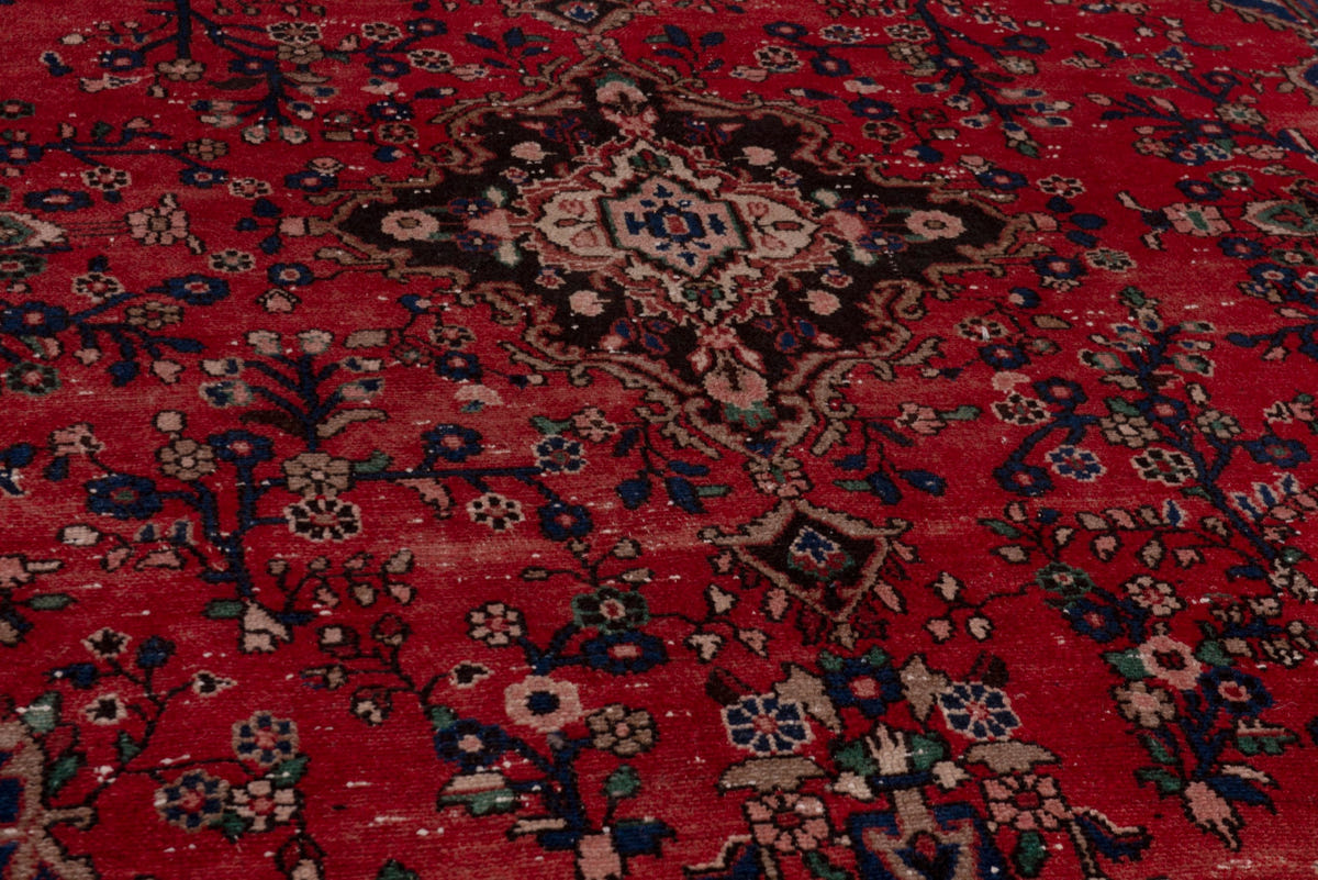 5359, Persian Hamadan Oversized Rug