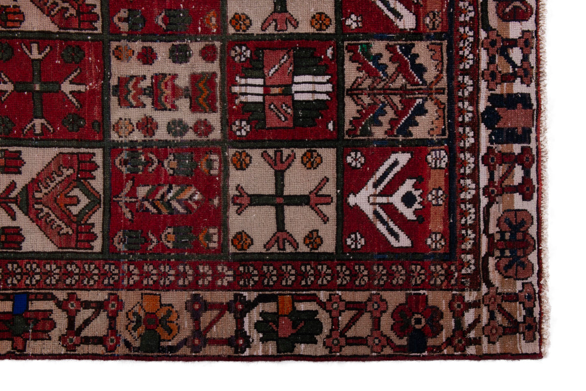5390, Persian Bakhtiari Area Rug