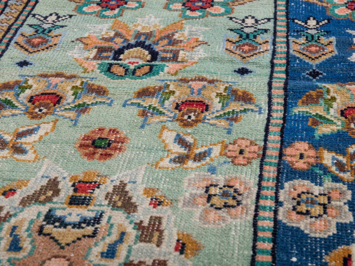 5483, Persian Shiraz Area Rug