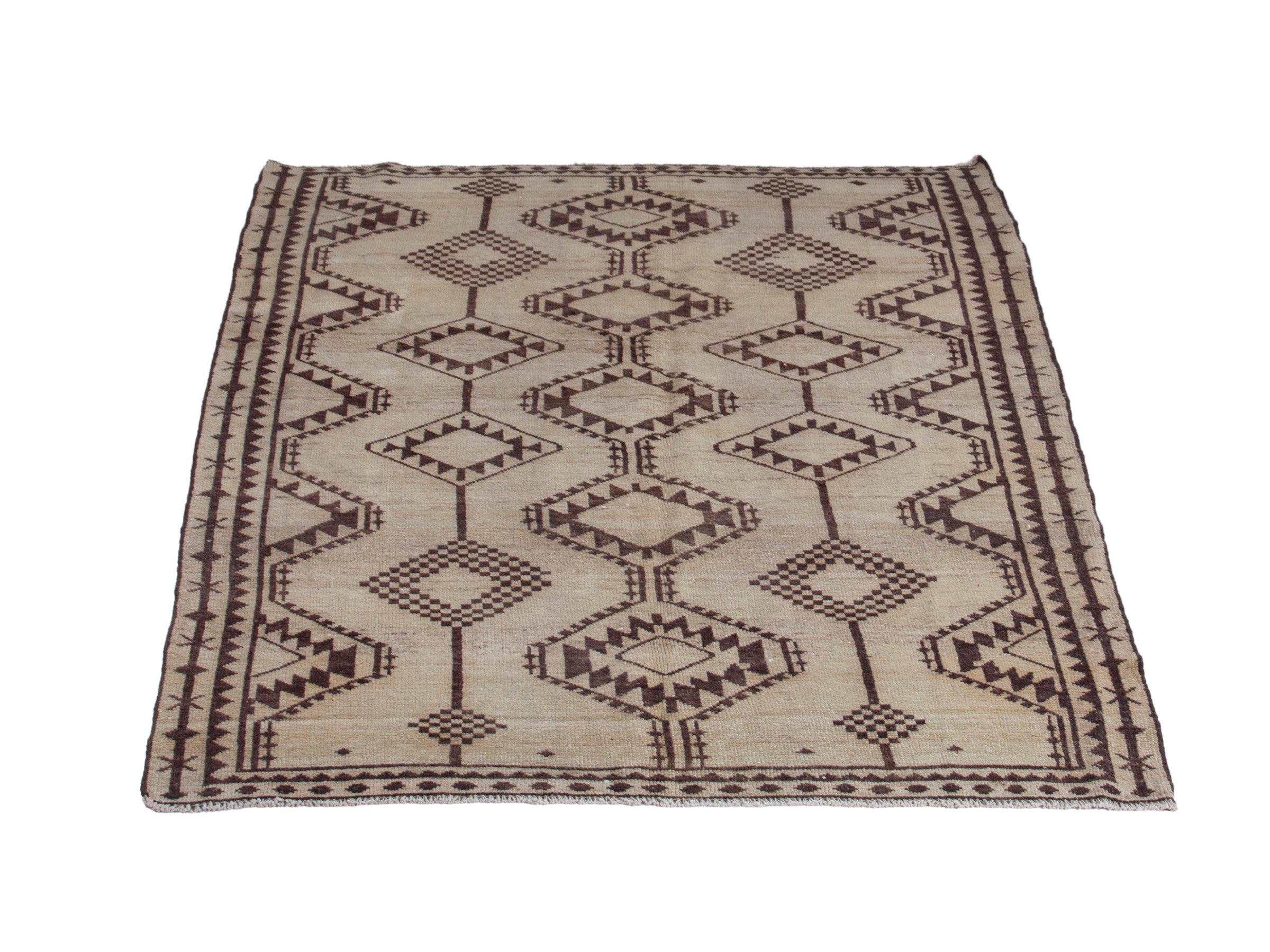 Persian Shiraz area rug in cream and faded red, view 2 of 18
