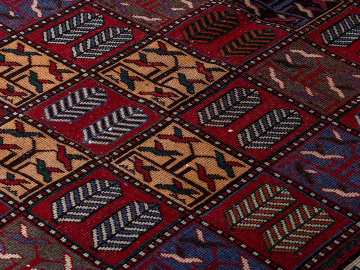 5491, Persian Bakhtiari Area Rug