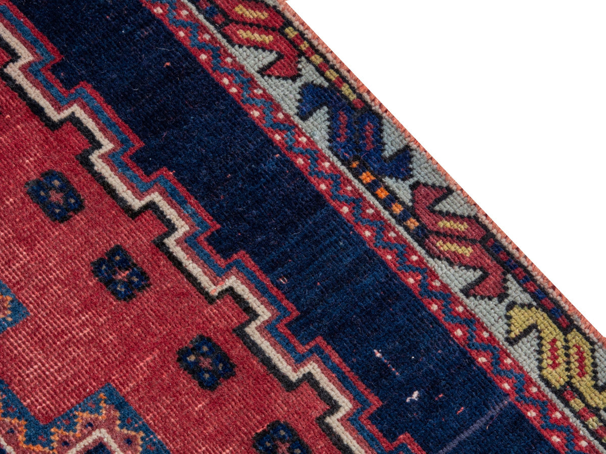 5492, Persian Sirjan Area Rug