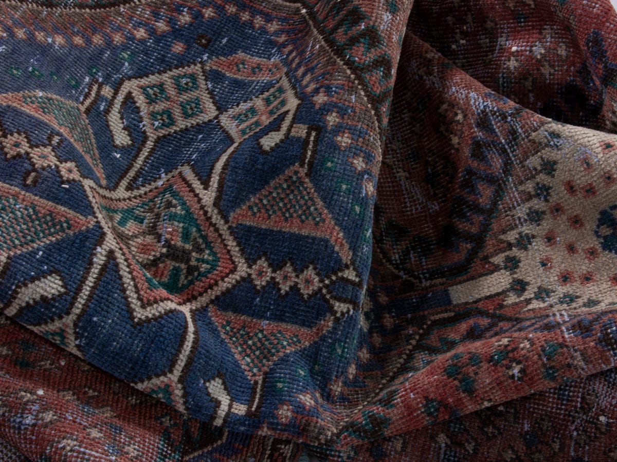 5509, Persian Bakhtiari Area Rug