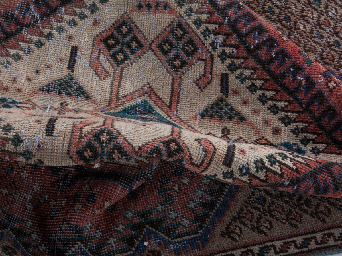 5509, Persian Bakhtiari Area Rug