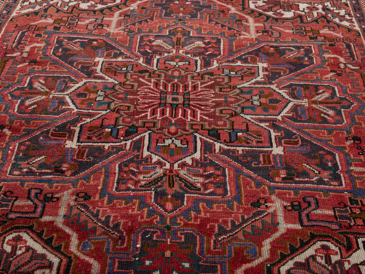 5516, Persian Heriz Area Rug