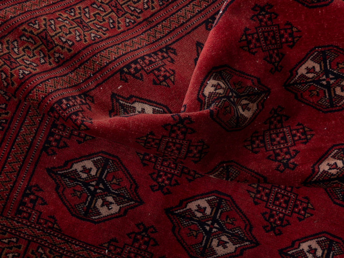 5526, Persian Torkaman Area Rug