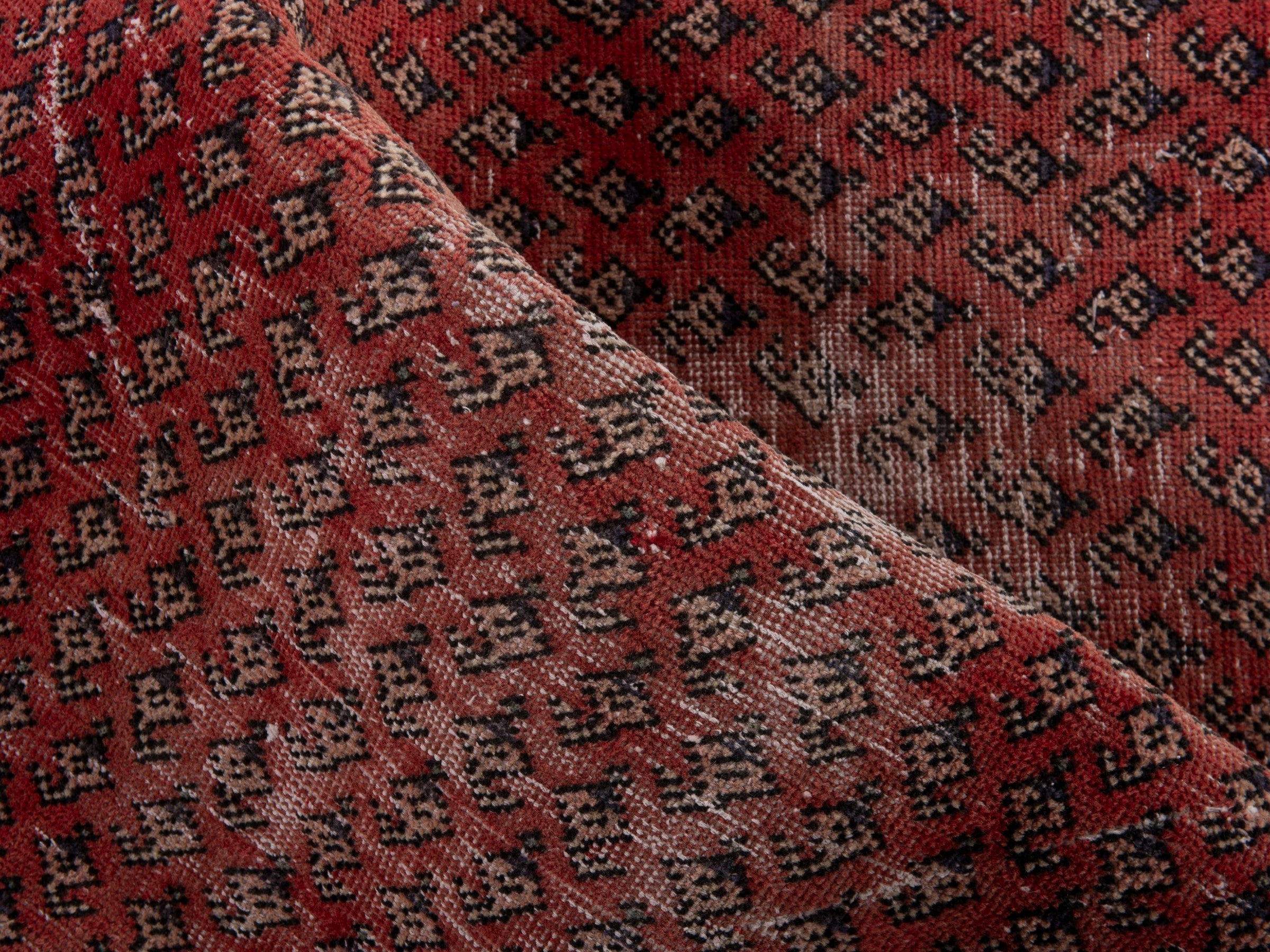 Persian Arak accent rug in burgundy and faded red, view 15 of 16