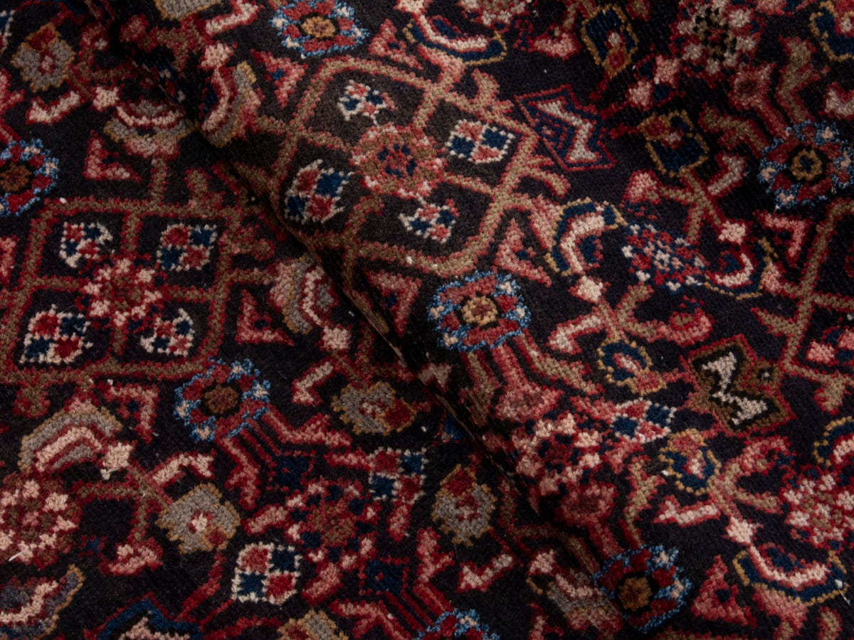5533, Persian Hamadan Area Rug