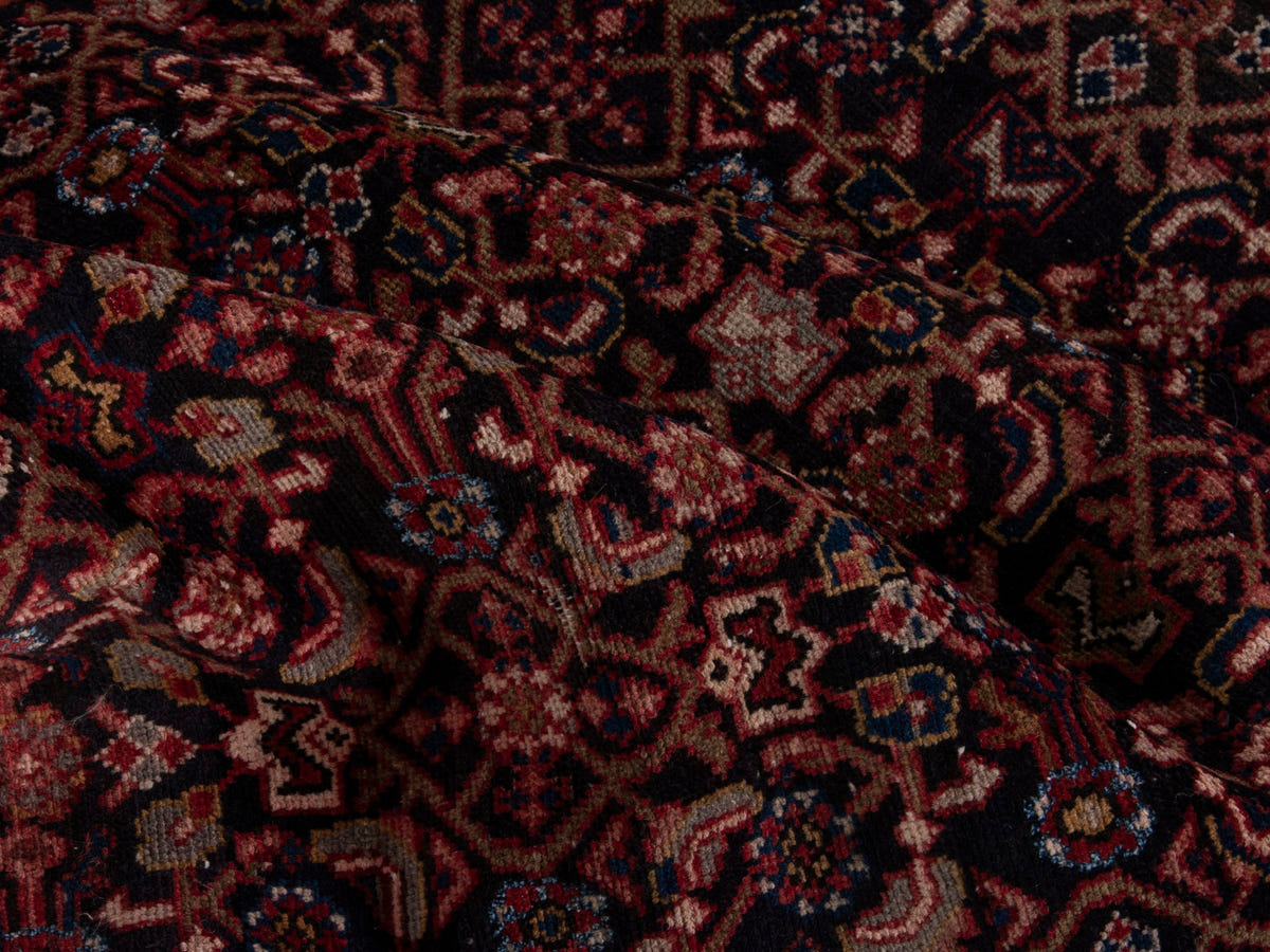 5533, Persian Hamadan Area Rug