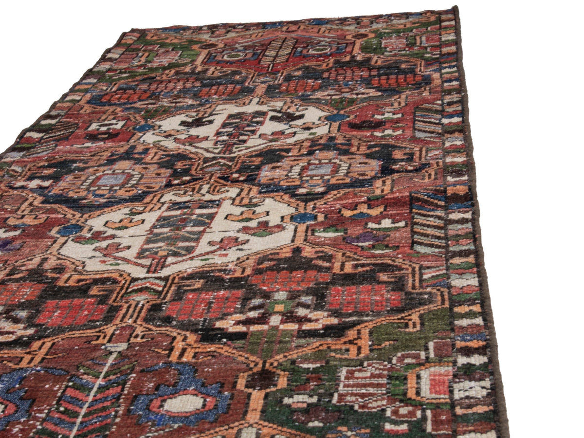 5549, Persian Bakhtiari Area Rug
