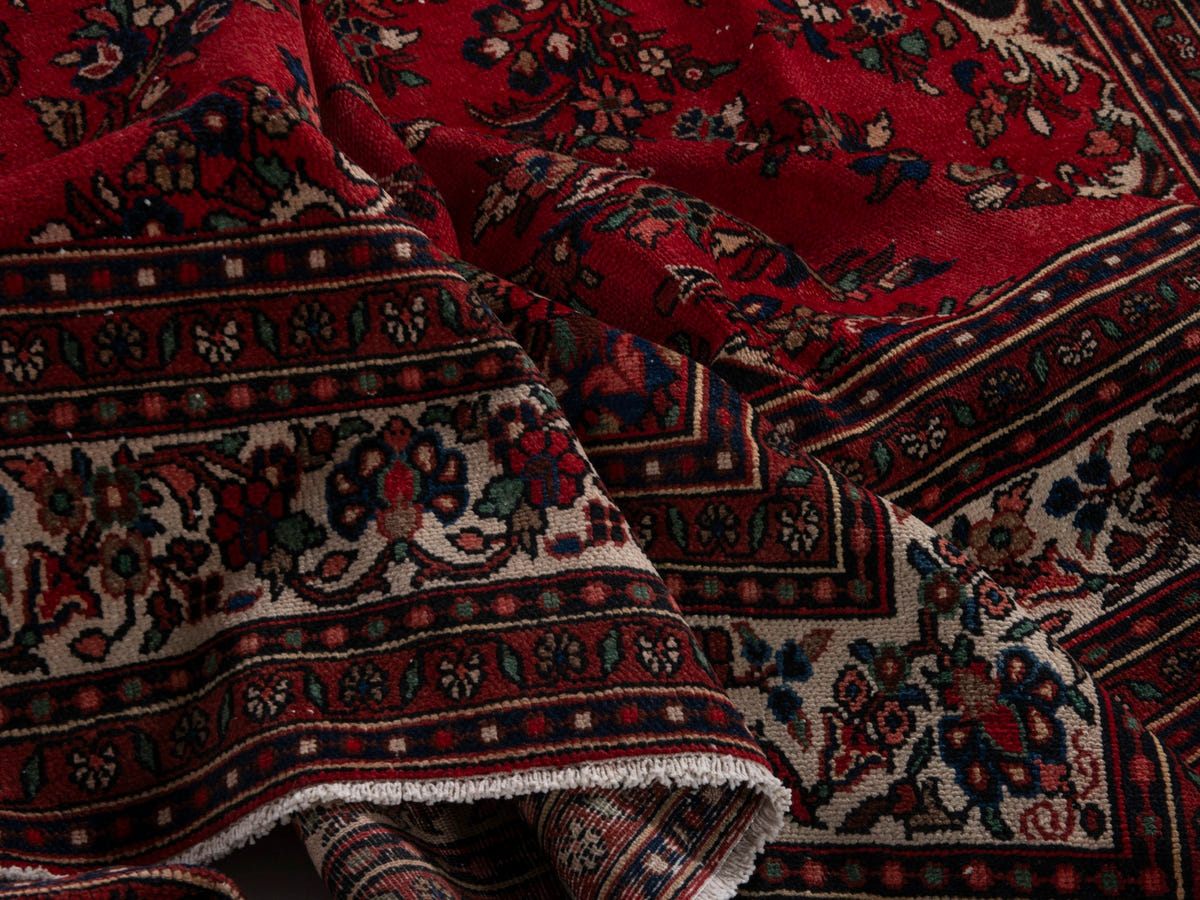 5582, Persian Hamadan Oversized Rug