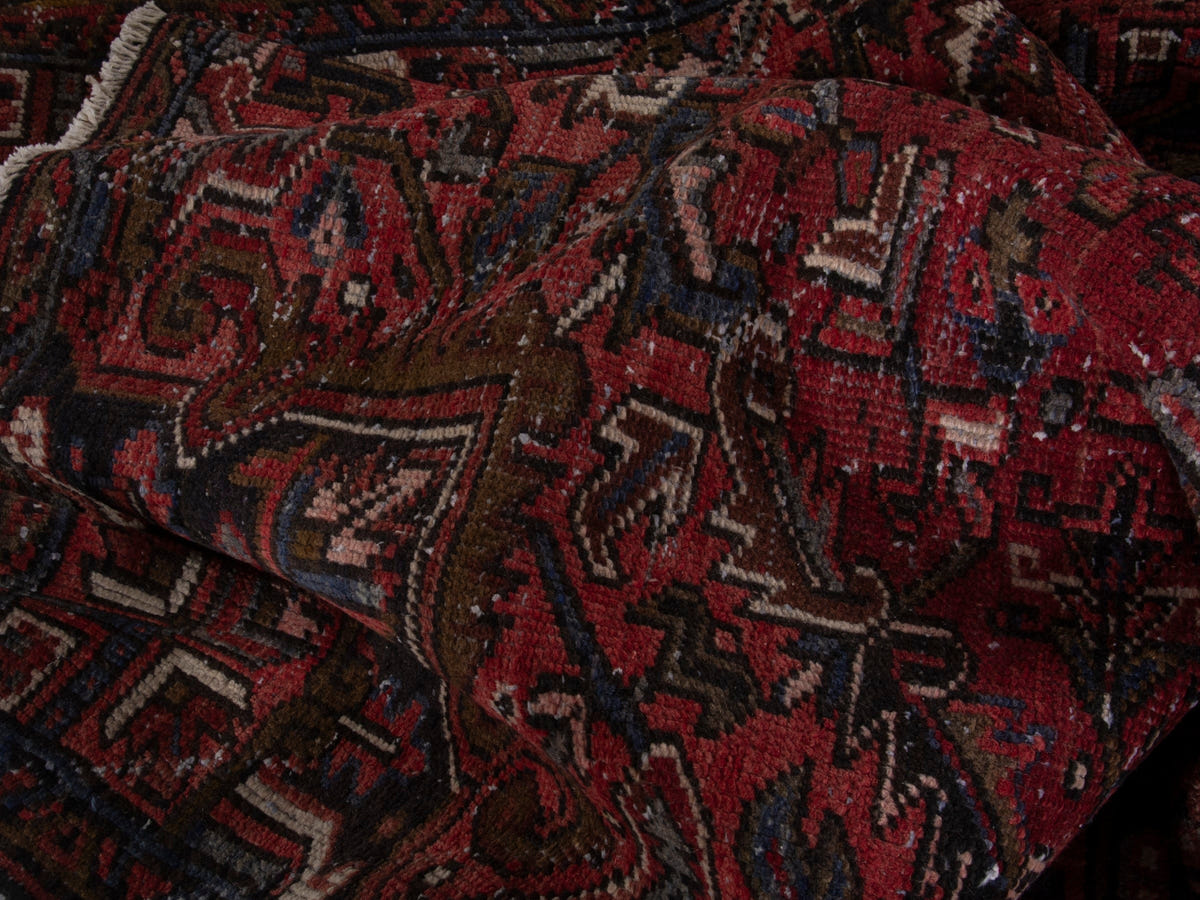 5595, Persian Heriz Area Rug