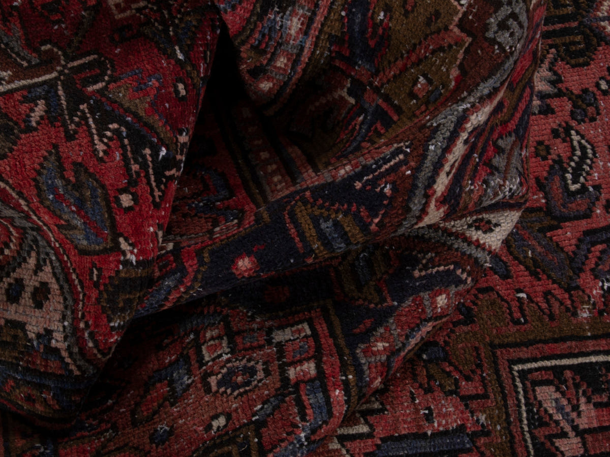 5595, Persian Heriz Area Rug