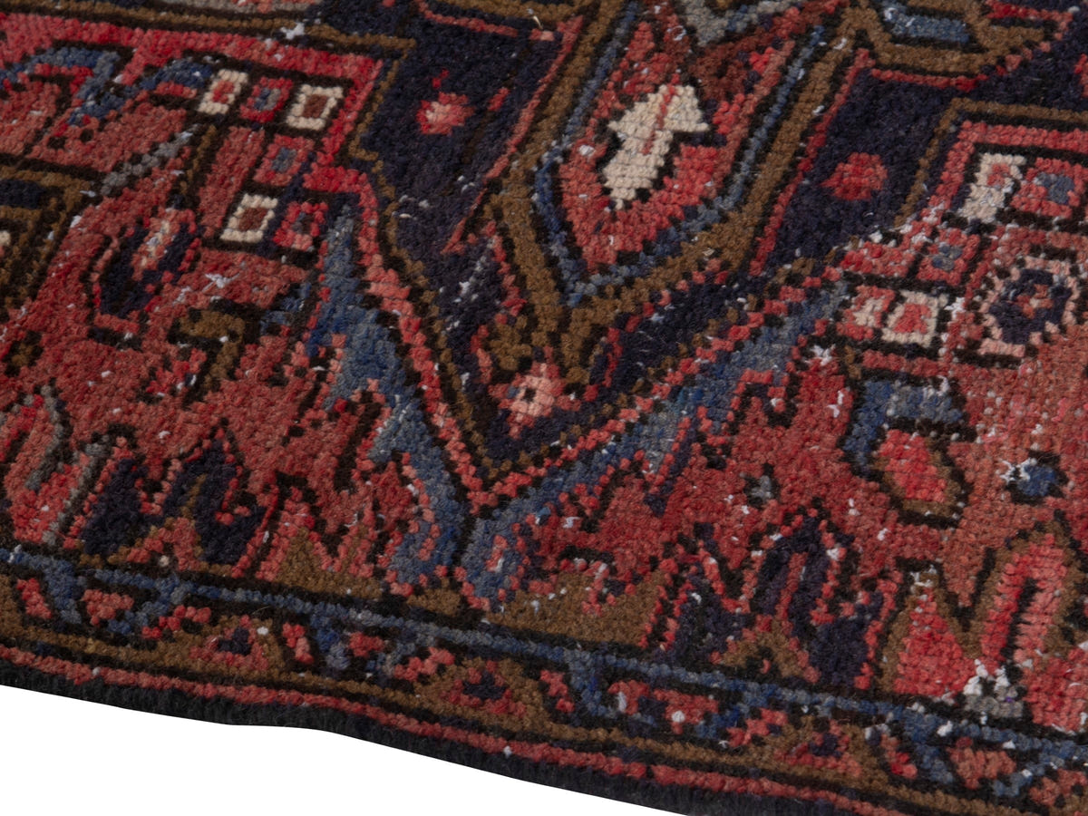 5595, Persian Heriz Area Rug