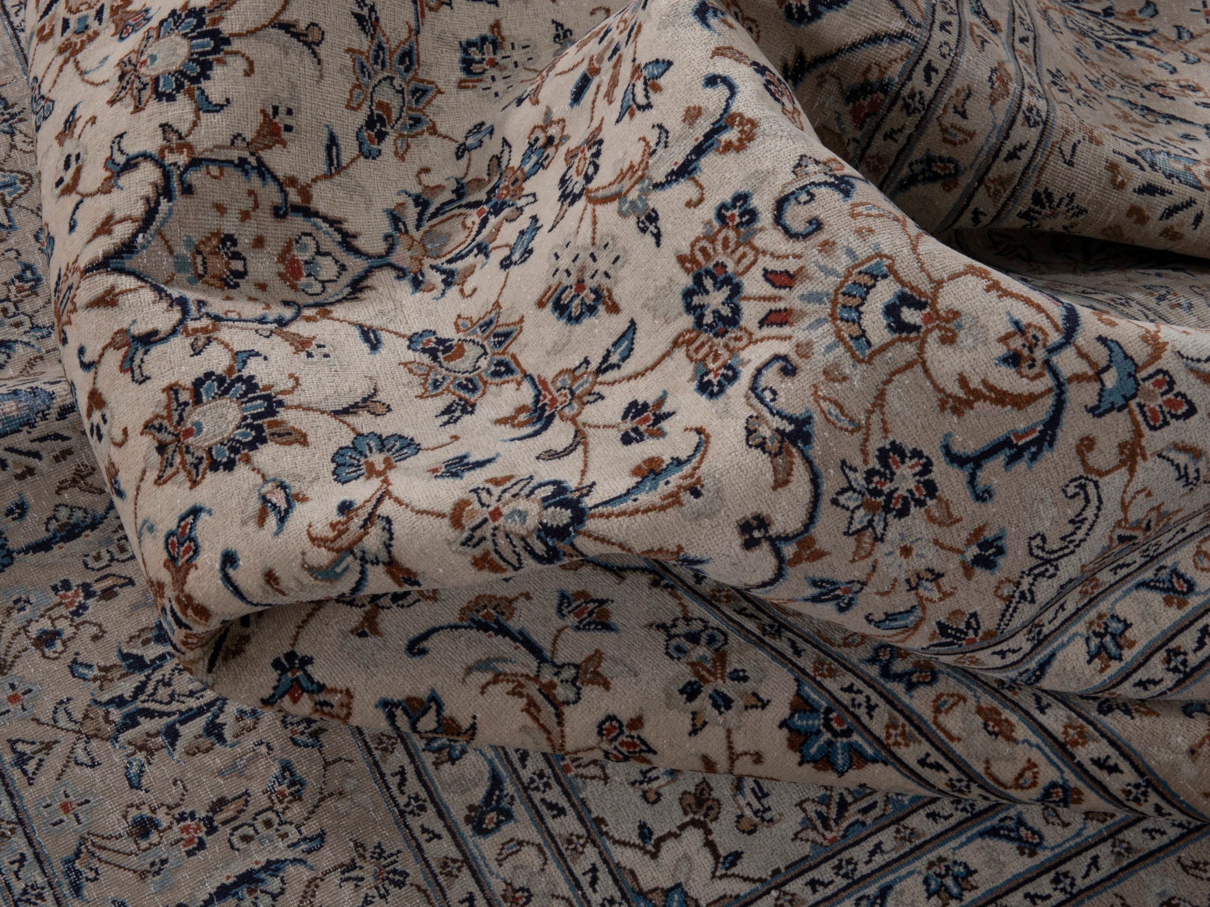 Persian Kashan area rug in ivory and dusty rose, view 16 of 19