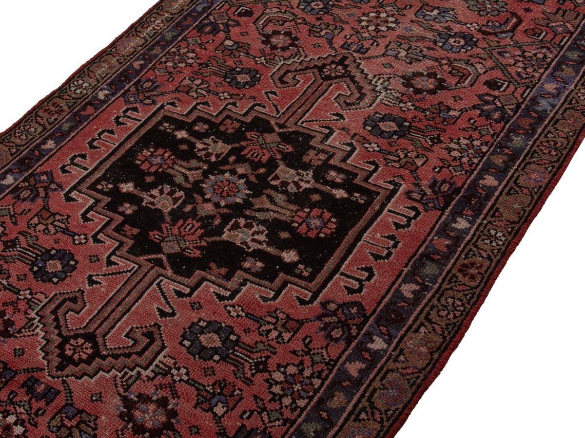5656, Persian Zanjan Runner Rug