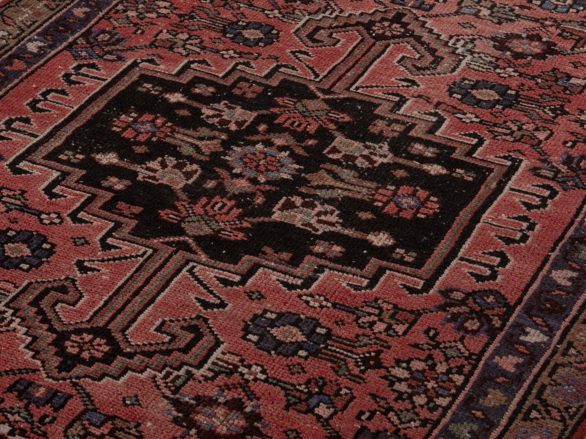 5656, Persian Zanjan Runner Rug