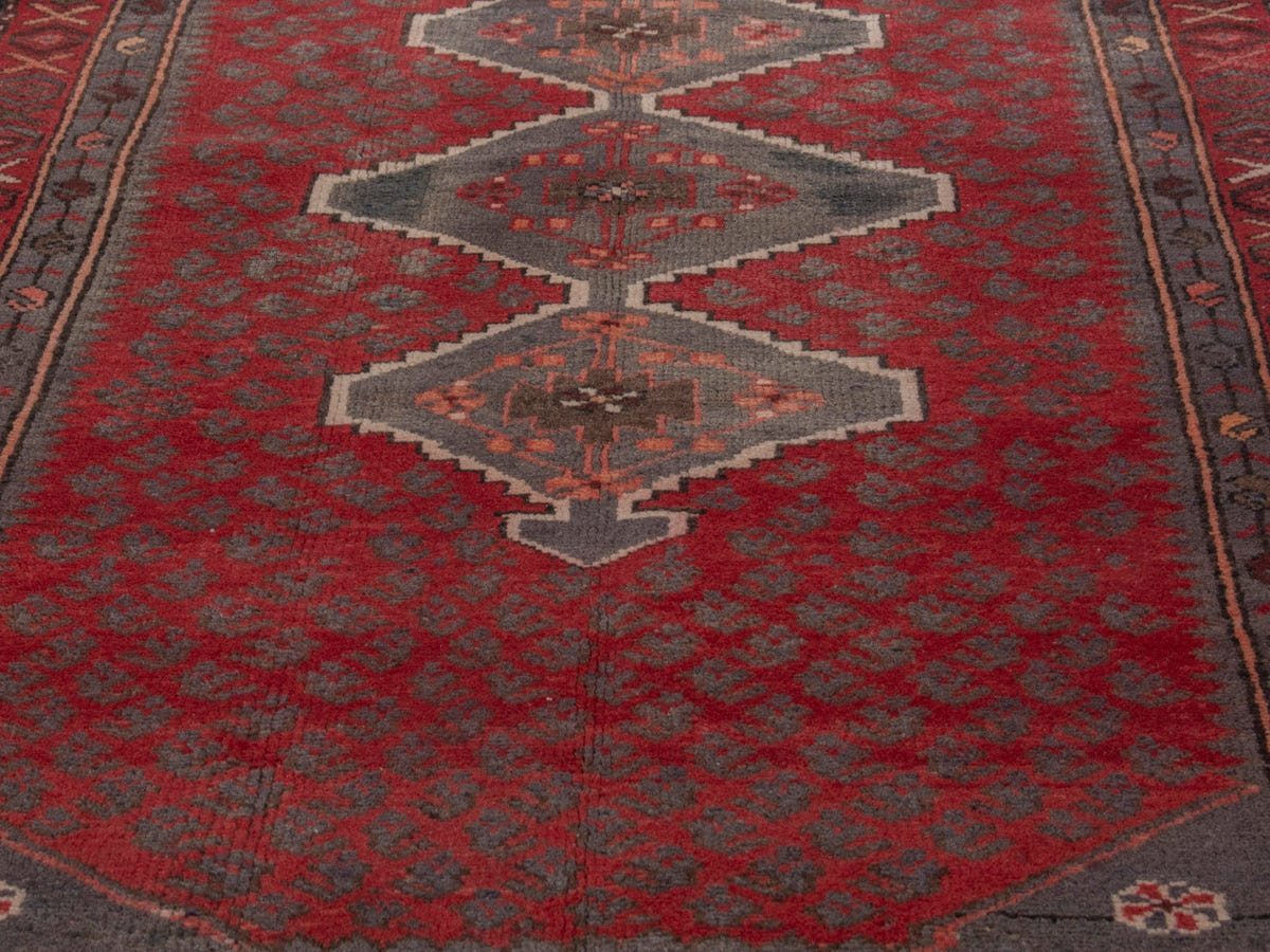 5714, Persian Zanjan Area Rug