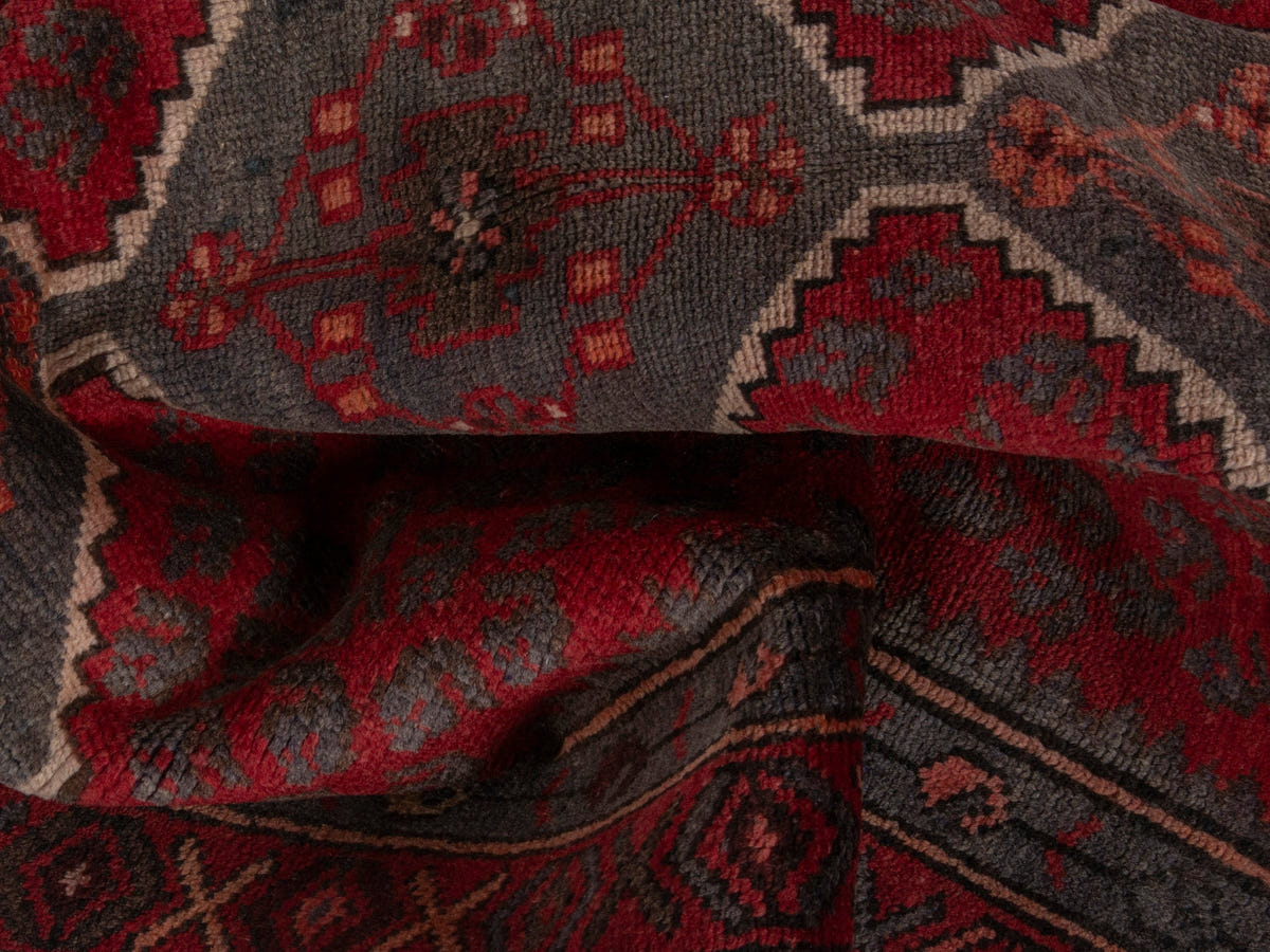 5714, Persian Zanjan Area Rug