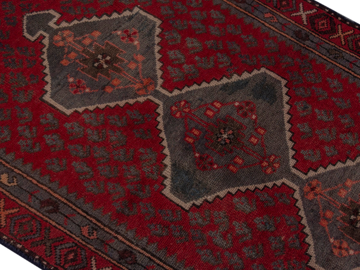 5714, Persian Zanjan Area Rug