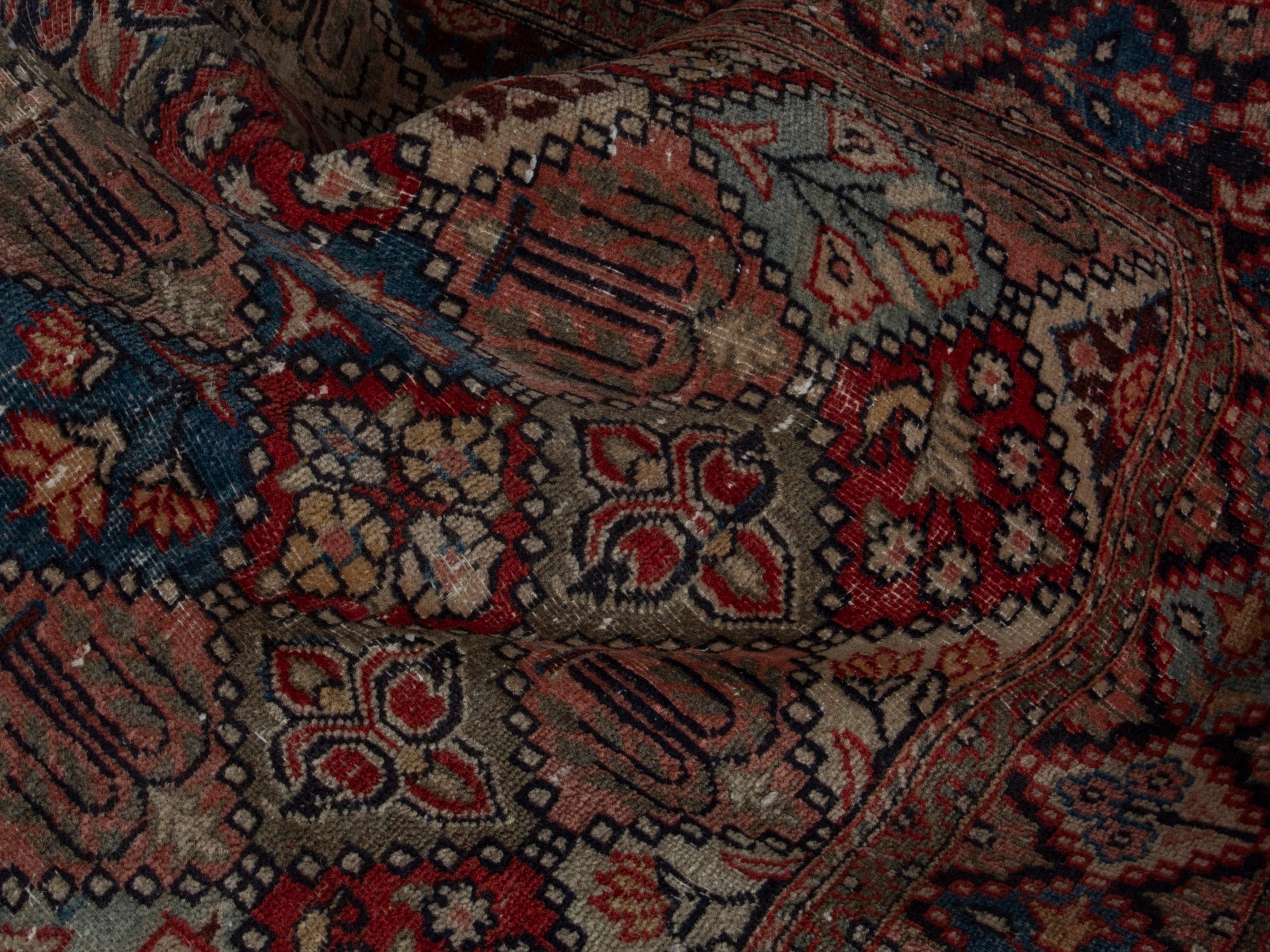 Persian Kashan accent rug in cream and rust, view 14 of 17