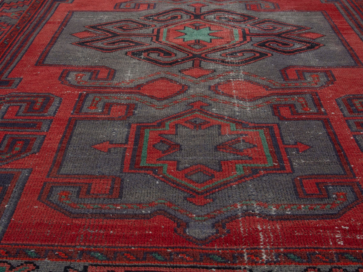 5735, Persian Zanjan Area Rug