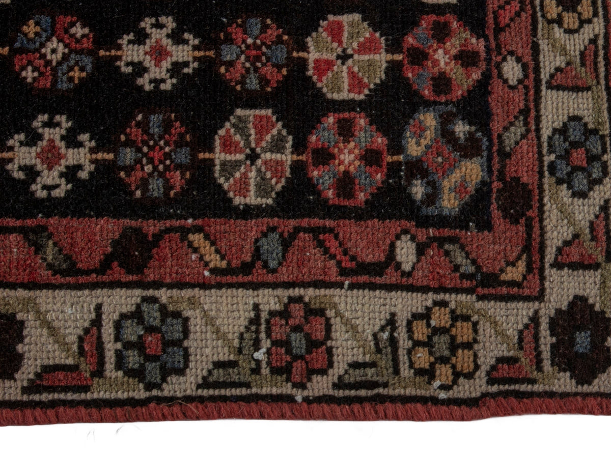 5756, Persian Saveh Area Rug