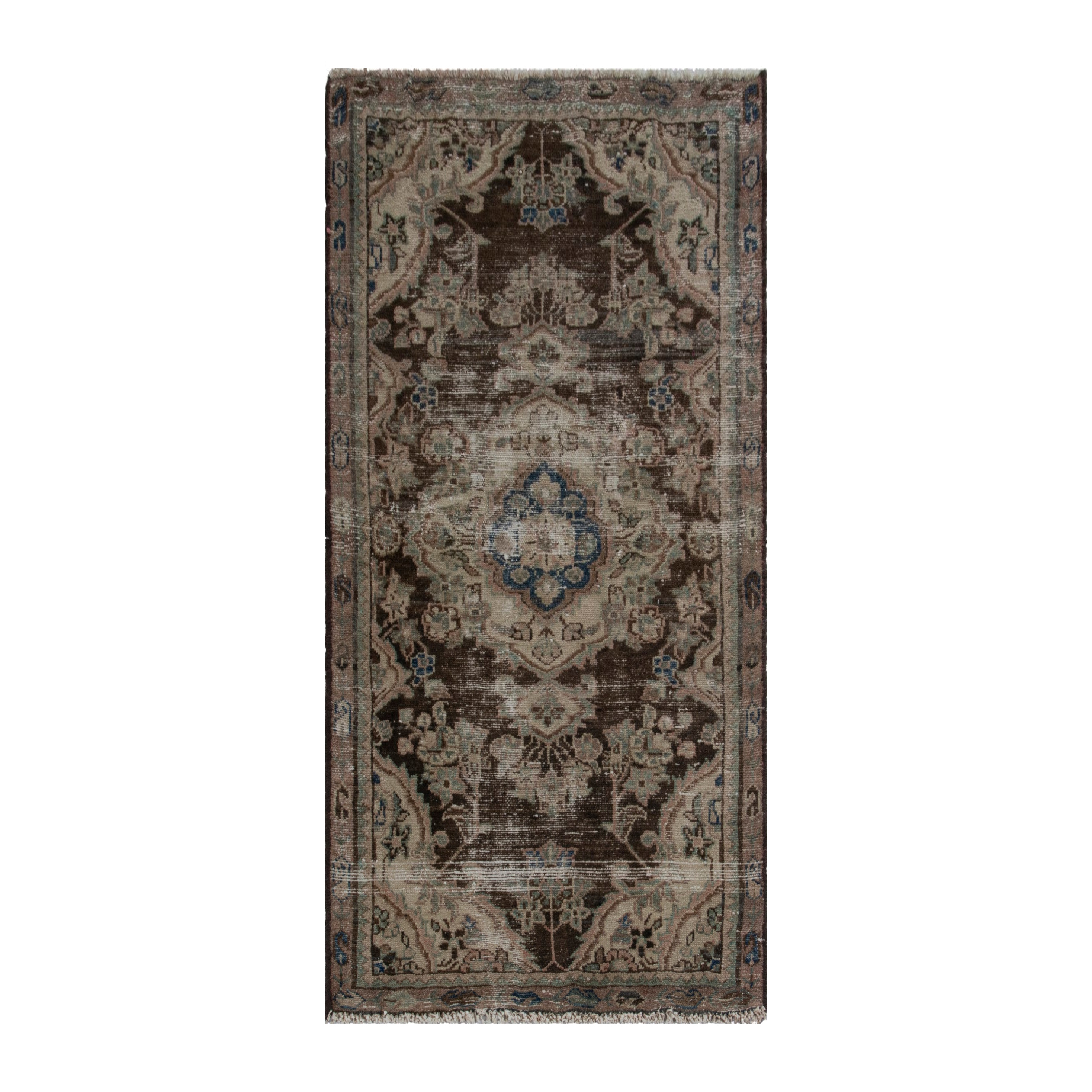5768 - Persian Hamedan Accent Rug 2'6" x 5'4"