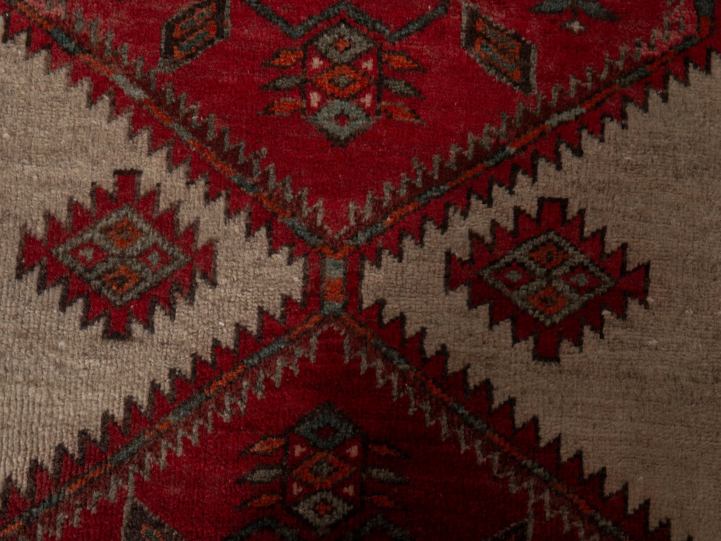 Persian Ardabil accent rug in cream and deep red, view 11 of 16
