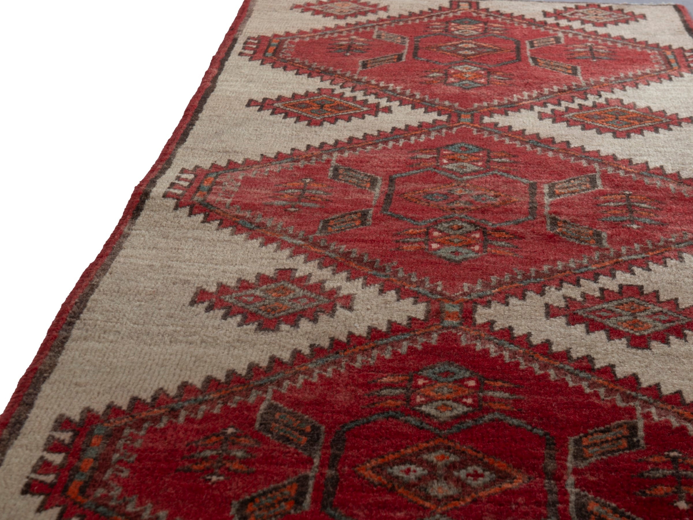 Persian Ardabil accent rug in cream and deep red, view 8 of 16